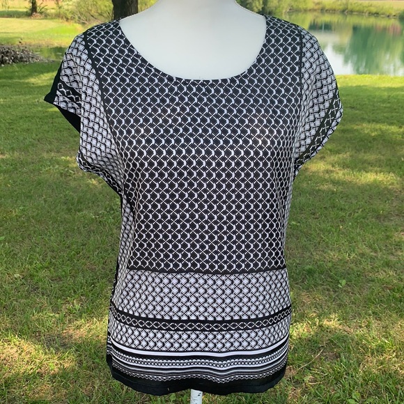 The Limited Tops - NWOT The Limited Black and White Blouse Size Med